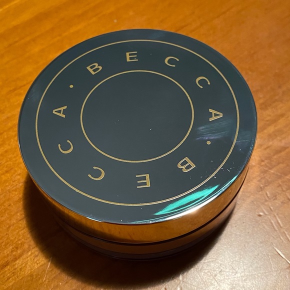 BECCA Hydra-Mist Set & Refresh Powder - Picture 6 of 16